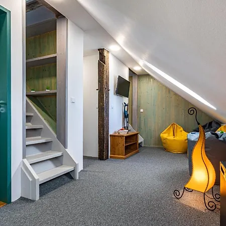ホテル Wellness Zamecek Jetřichovice